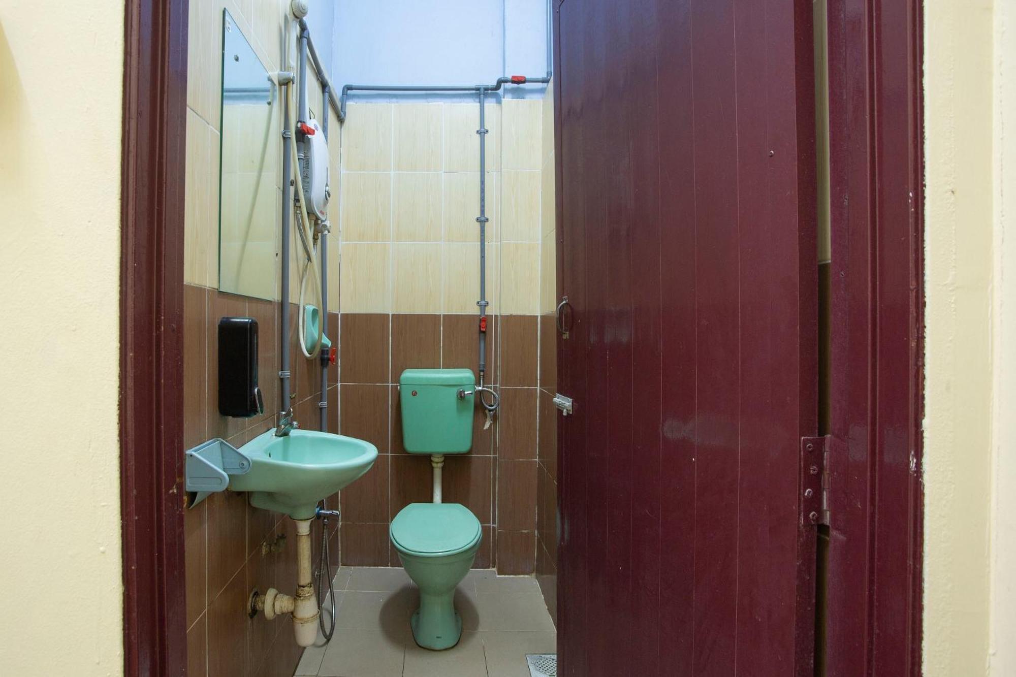Spot On 90137 Casavilla Hotel Pudu Kuala Lumpur Ngoại thất bức ảnh